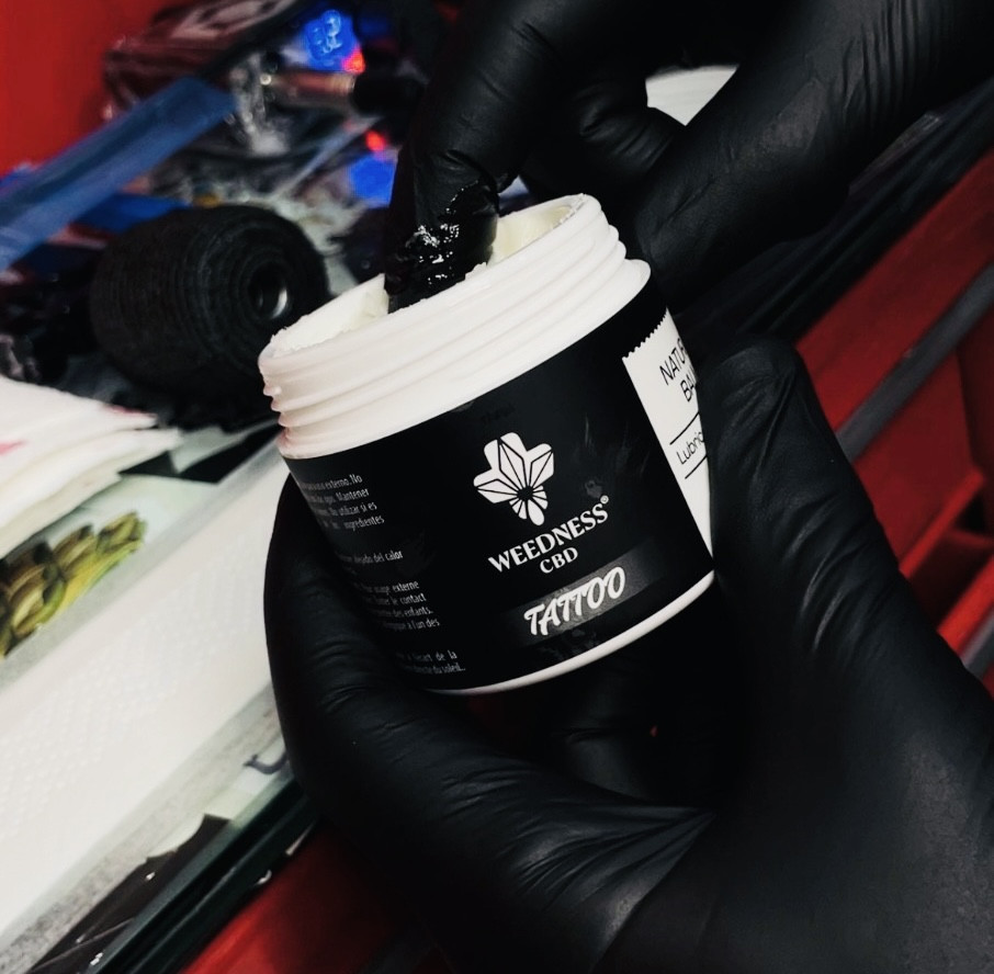 Bálsamo natural para tatuajes con 500mg CBD y 500mg CBG 3 Bálsamo natural para tatuajes con 500mg CBD y 500mg CBG - Imagen 3